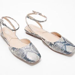 Franco Sarto Jolee Roccia Gray Snake - Size 8.5 - New in Box